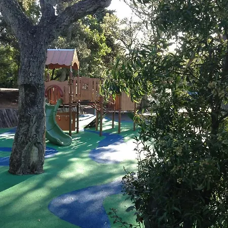 Campsite Domaine Des Naiades 4*